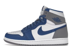 Jordan 1 Retro High OG  "True Blue " Pre-Owned
