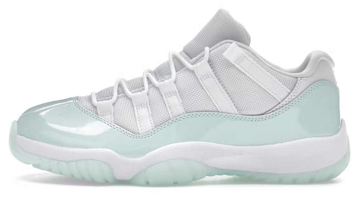 Jordan 11 Low "Igloo" Women's