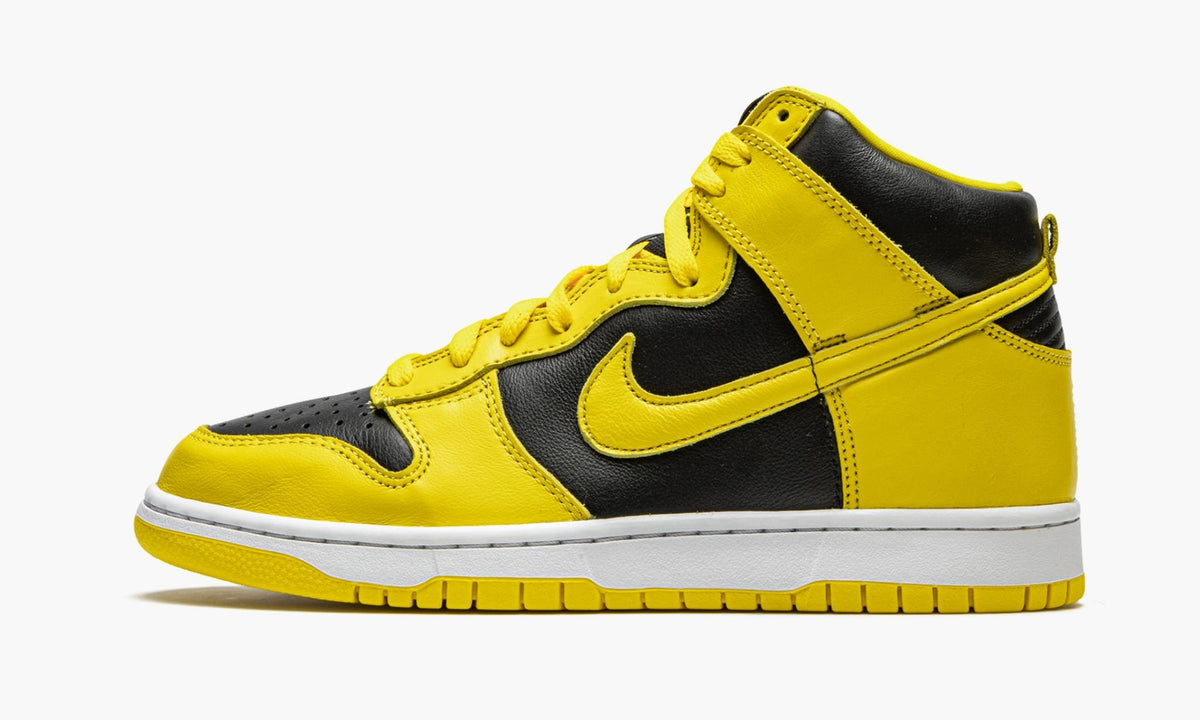 Nike Dunk High "Varsity Maize"