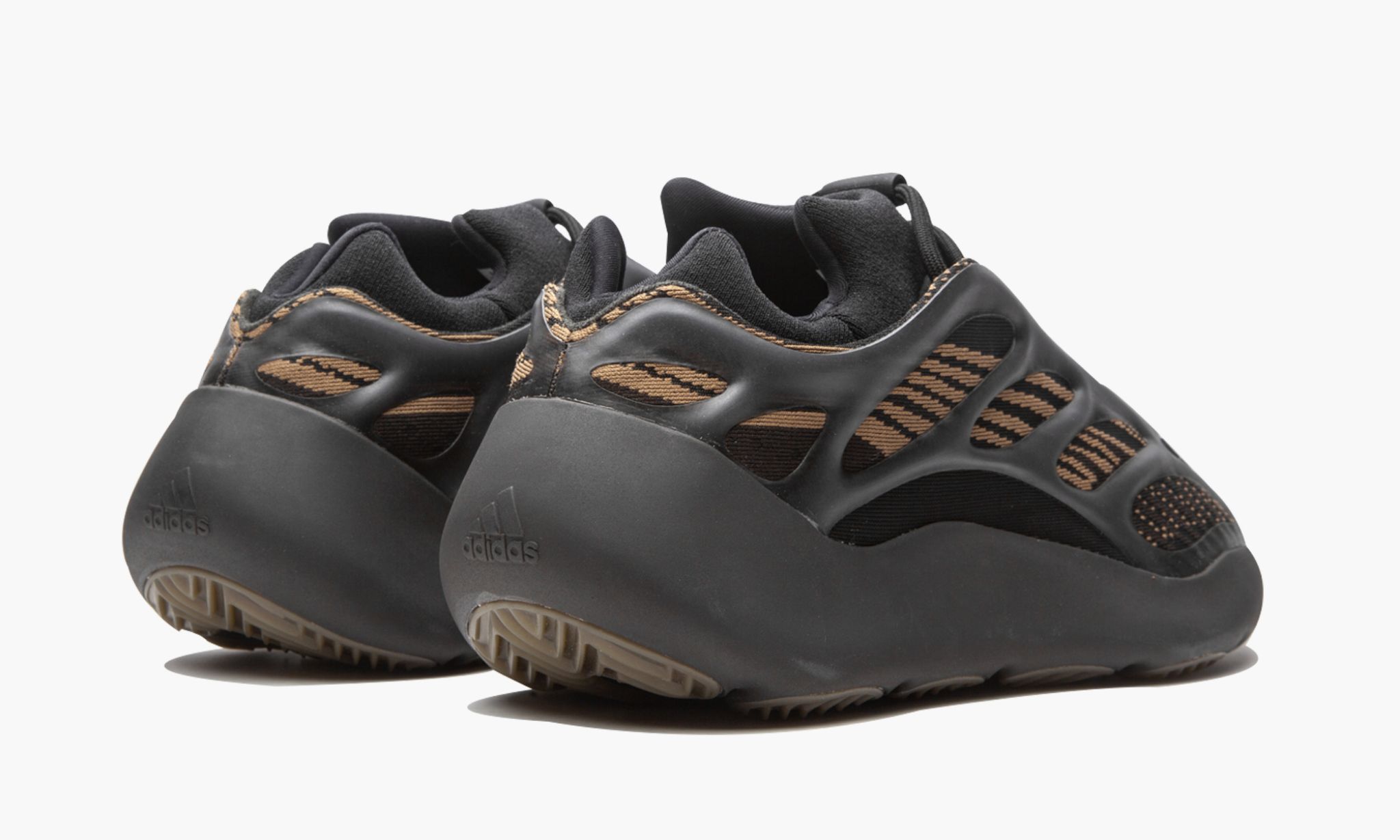 Adidas Yeezy Boost 700 V3 "Clay Brown" Pre-Owned