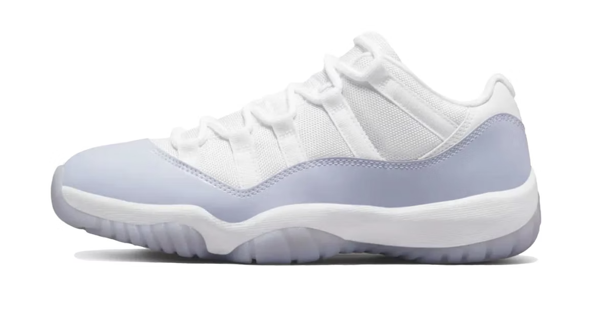 Jordan 11 Low "Light Violet"